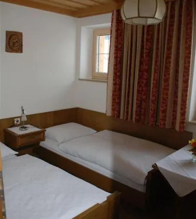 公寓 兰德豪斯格特鲁德埃德尔酒店 莱奥冈